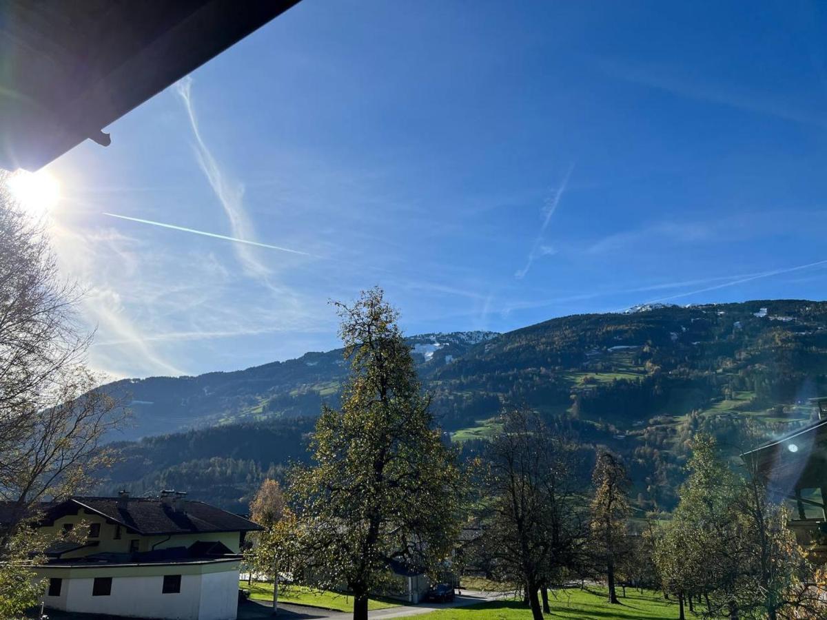 Ferienwohnung Platzhirsch Panorama View Balkon, Gartensauna, Garten, Grillplatz Stumm Bagian luar foto
